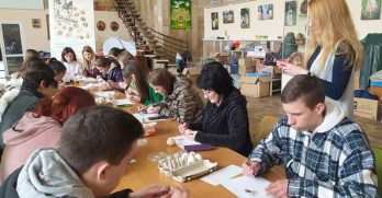 Емоційне «перезавантаження» для волонтерського центру 06