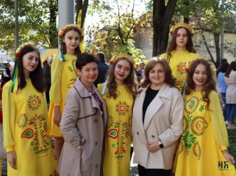 Презентація Яворівських пирога та забавки 02