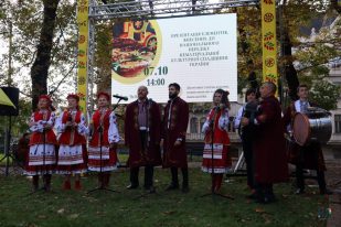 Презентація Яворівських пирога та забавки 14