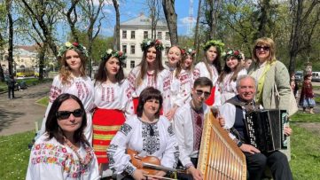 Гаївки водили, весну закликали, традиції шанували 02