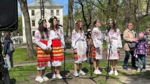 Гаївки водили, весну закликали, традиції шанували 07