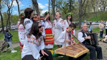 Гаївки водили, весну закликали, традиції шанували 13