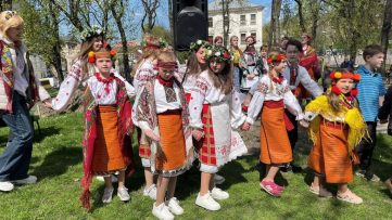 Гаївки водили, весну закликали, традиції шанували 22