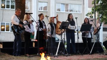 Вечір повстанської пісні «При ватрі» 24