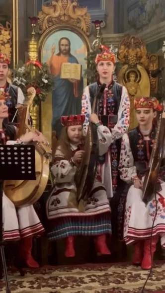 ансамбль бандуристів «МАЛЬОВАНКА» взяв участь у II-му фестивалі коляди 8
