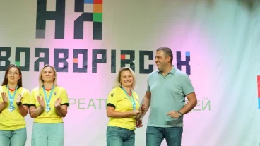 До Дня фізичної культури і спорту - нагородження спортсменів та тренерів 15