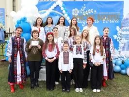 Свято Великодніх традицій та підтримки захисників 09