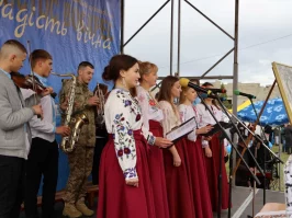 Свято Великодніх традицій та підтримки захисників 10
