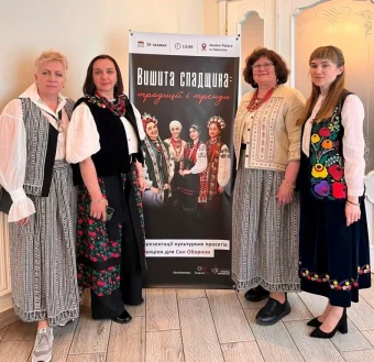 Яворівська вишивка вкотре підкорює серця 8